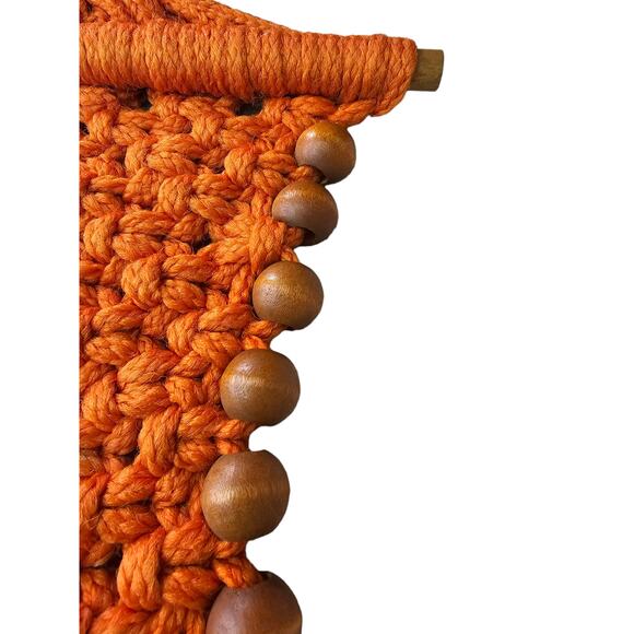 Vintage 1970s Orange Macramé Owl Wall Hanging Retro Wood Beads Boho Fall Autumn - Picture 11 of 13